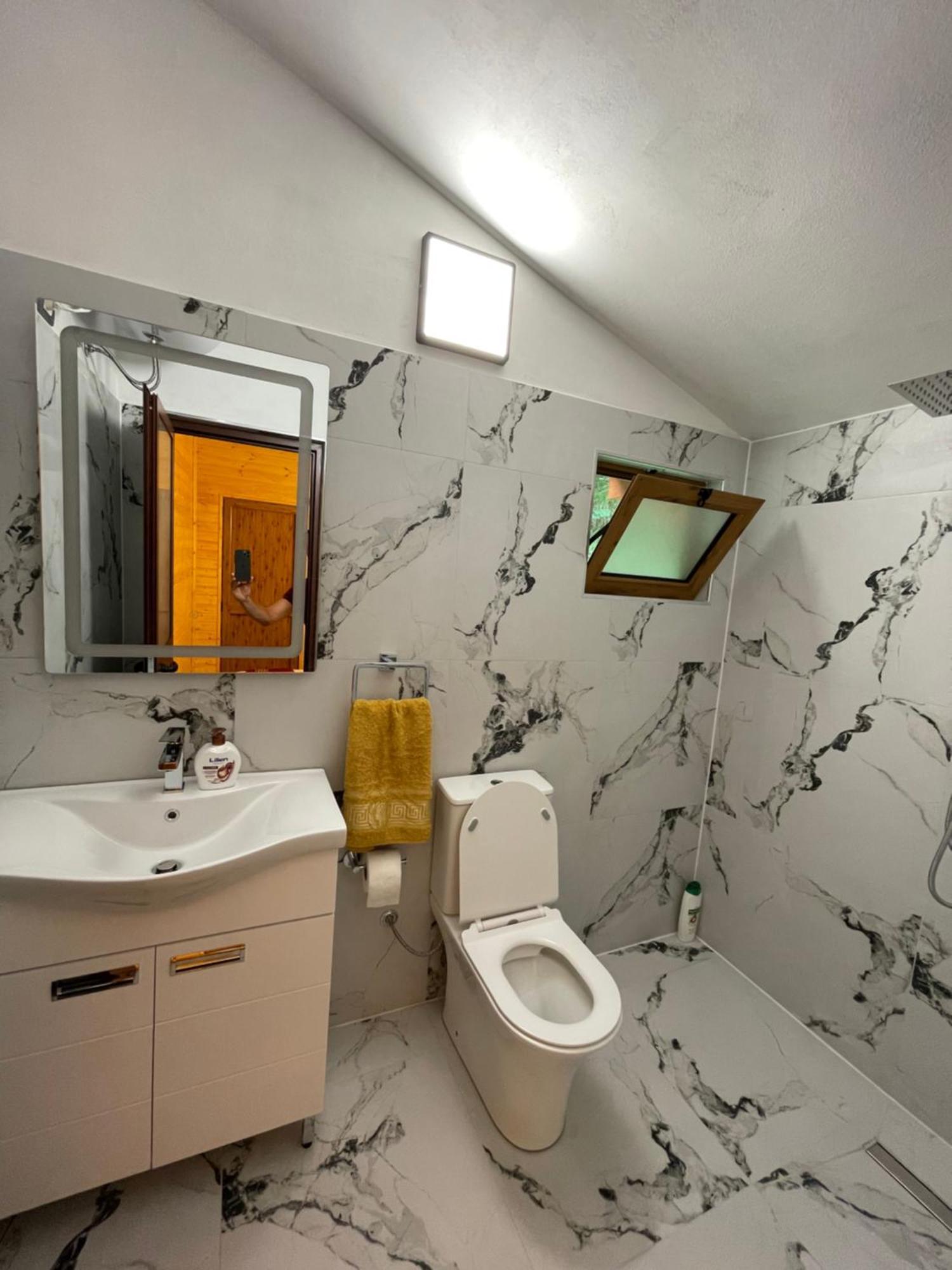 Guri I Lekes Guesthouse Moll' e Shoshit Zewnętrze zdjęcie