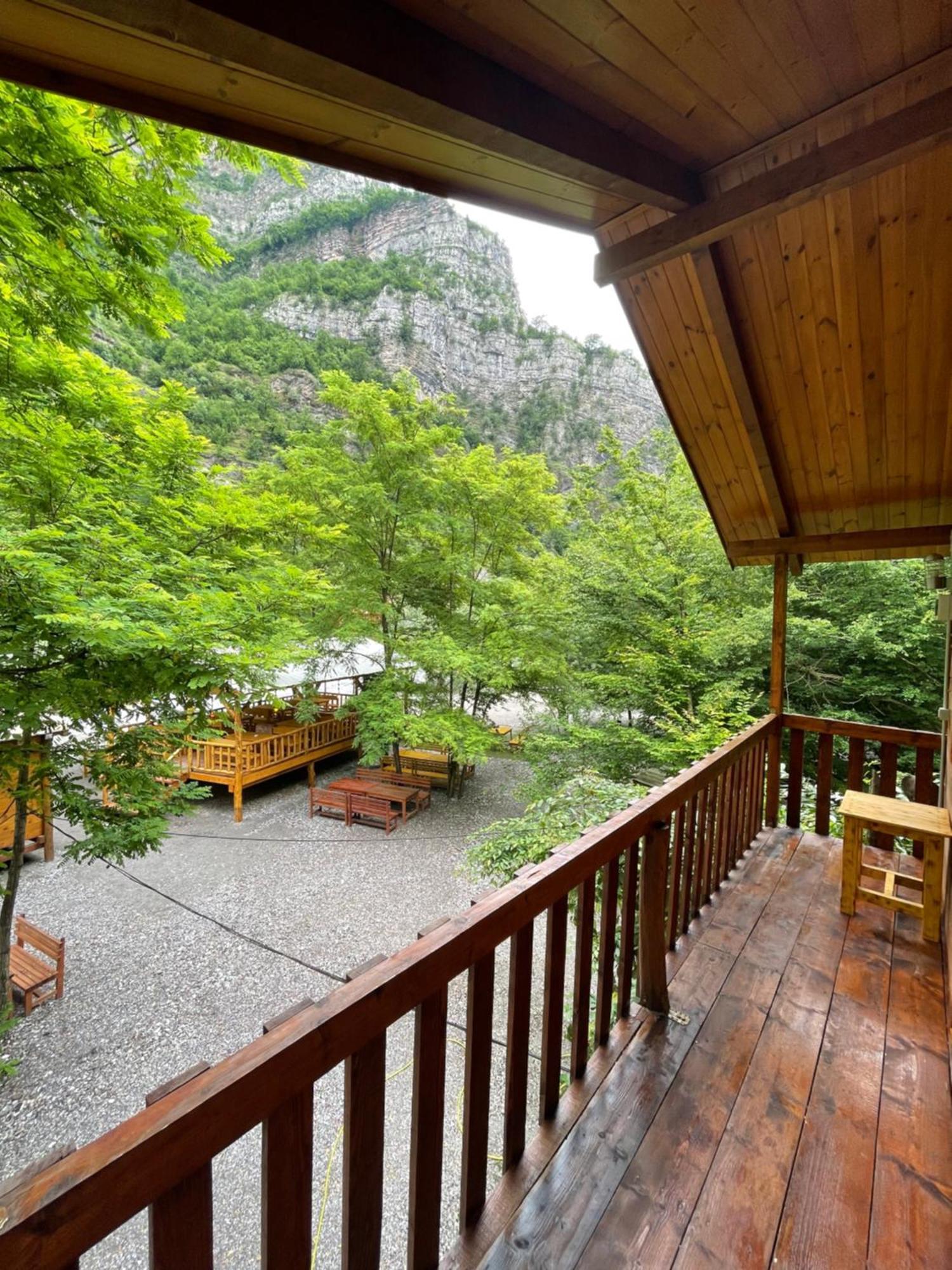 Guri I Lekes Guesthouse Moll' e Shoshit Zewnętrze zdjęcie