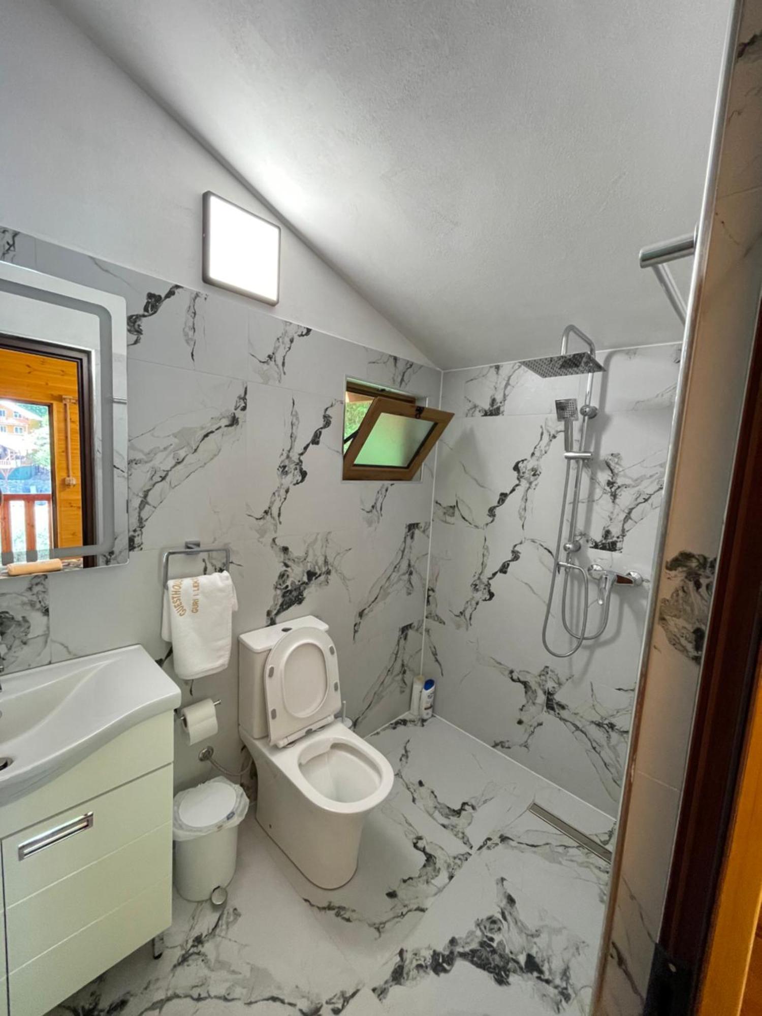 Guri I Lekes Guesthouse Moll' e Shoshit Zewnętrze zdjęcie