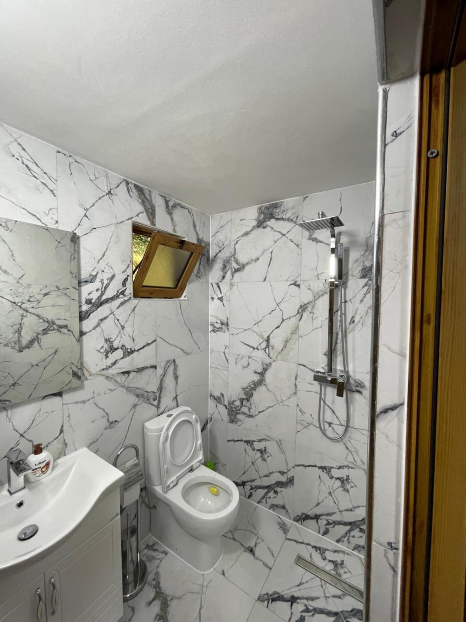 Guri I Lekes Guesthouse Moll' e Shoshit Zewnętrze zdjęcie